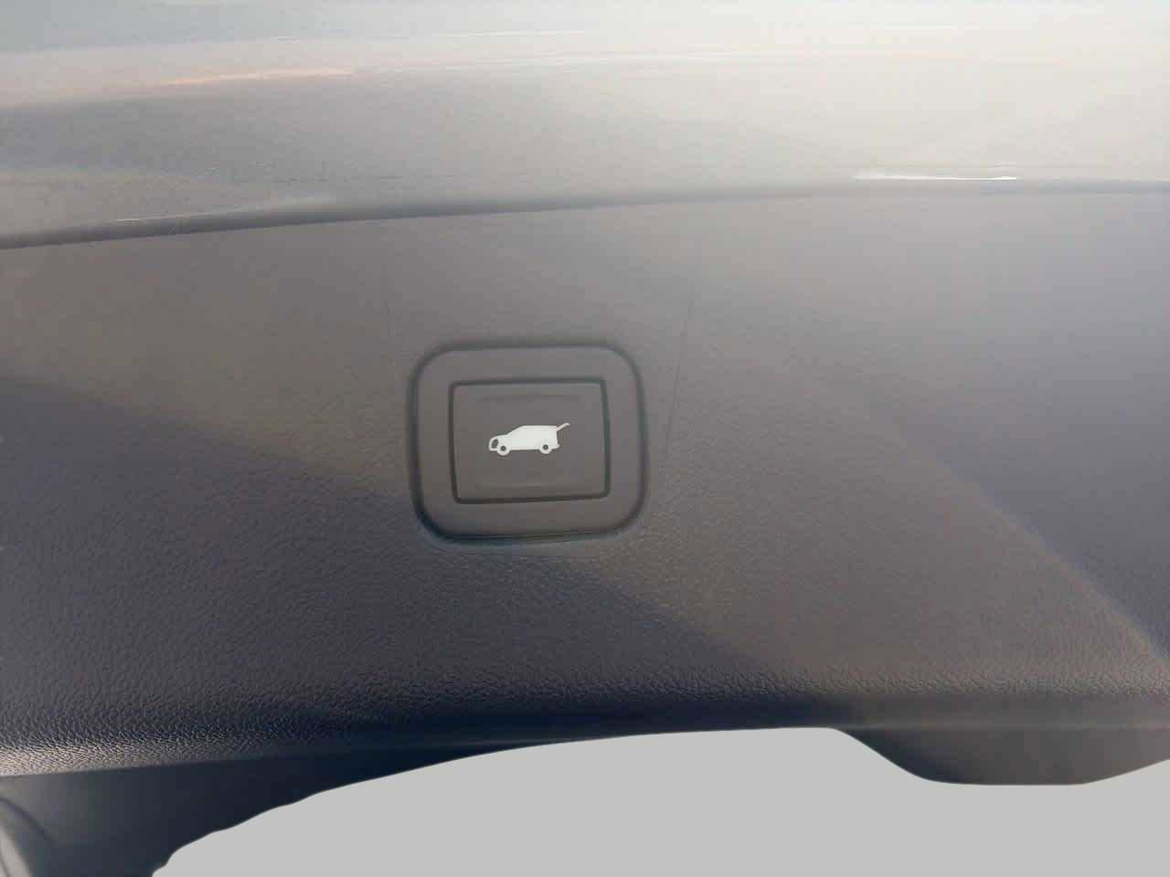 Used 2024 Chevrolet Blazer RS FWD image 8