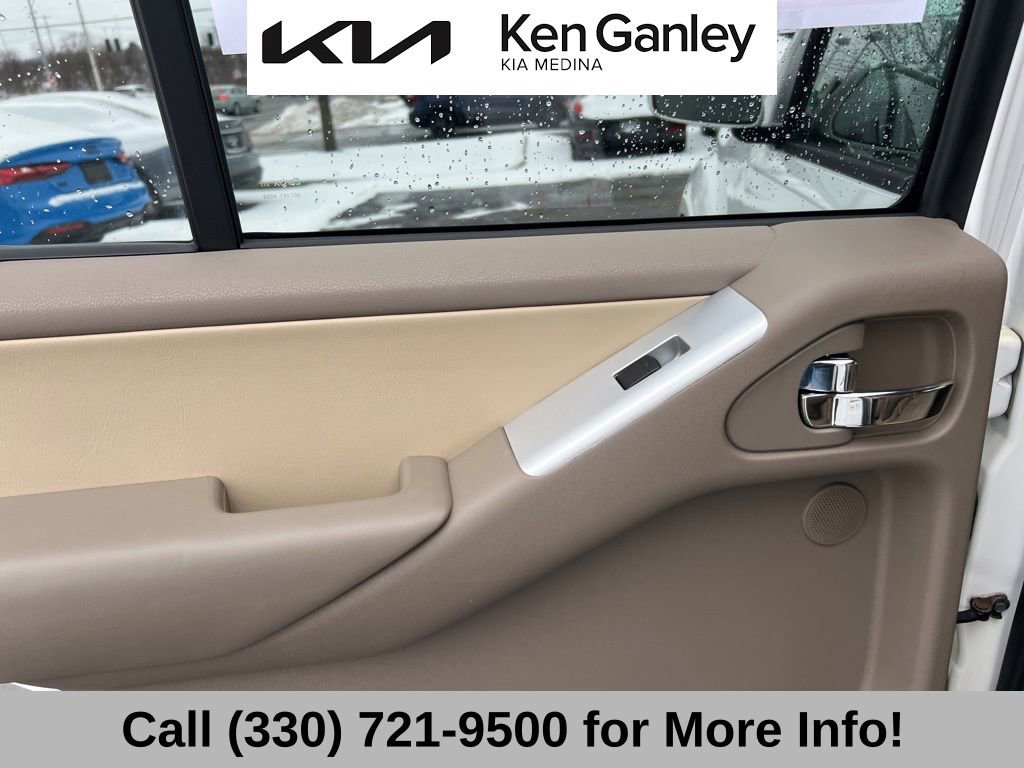 Used 2012 Nissan Pathfinder Silver image 46