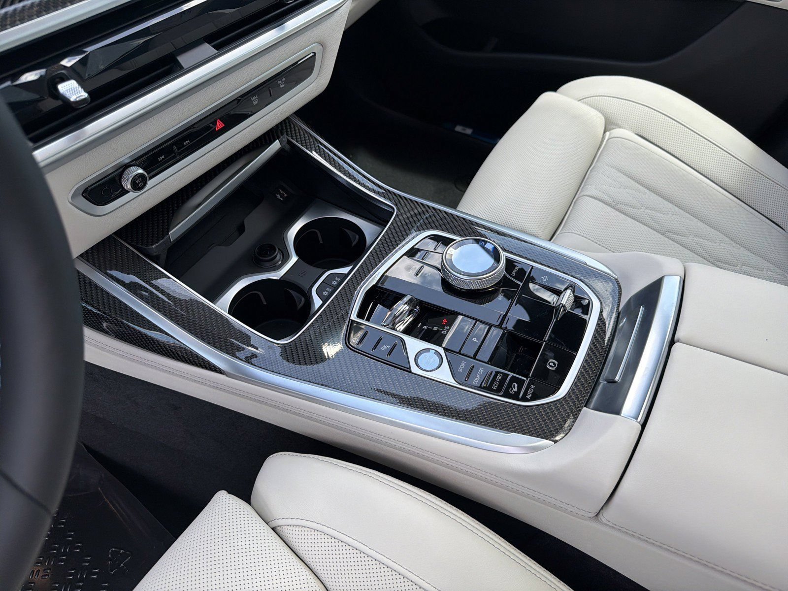 New 2027 BMW X7 M60i AWD/4WD image 26