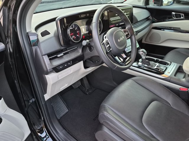 Certified 2024 Kia Carnival EX FWD image 17