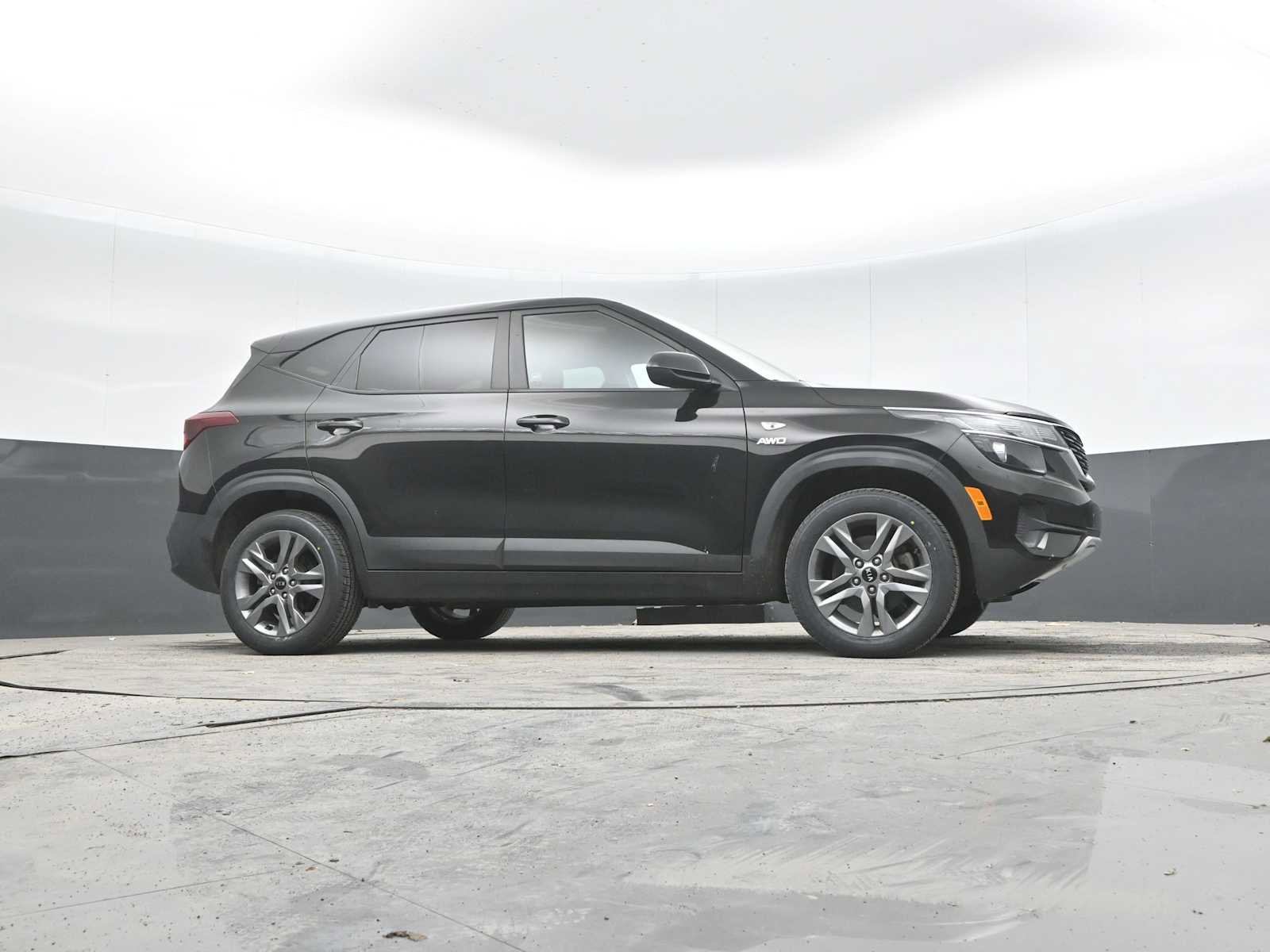 Used 2021 Kia Seltos LX AWD/4WD image 29