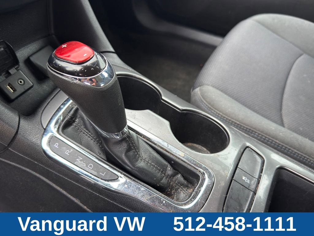 Used 2017 Chevrolet Cruze LT w/ Convenience Package FWD image 13