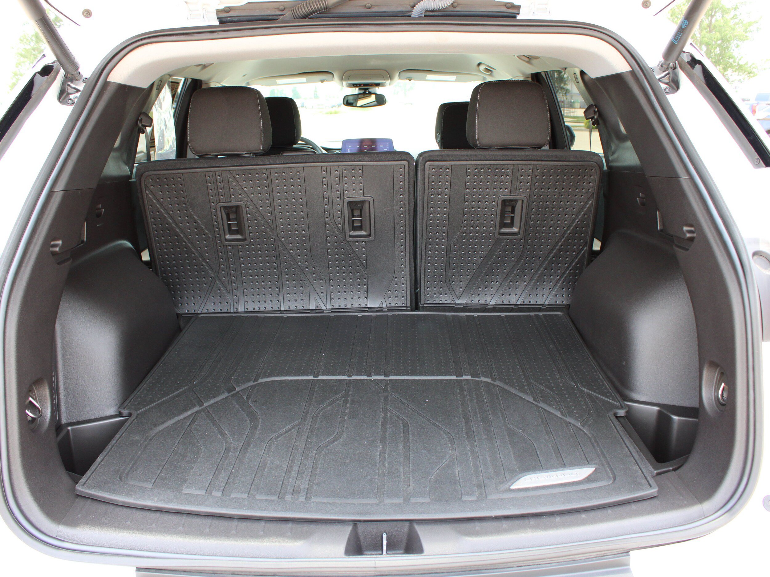 Used 2024 Chevrolet Blazer LT w/ Convenience Package FWD image 37