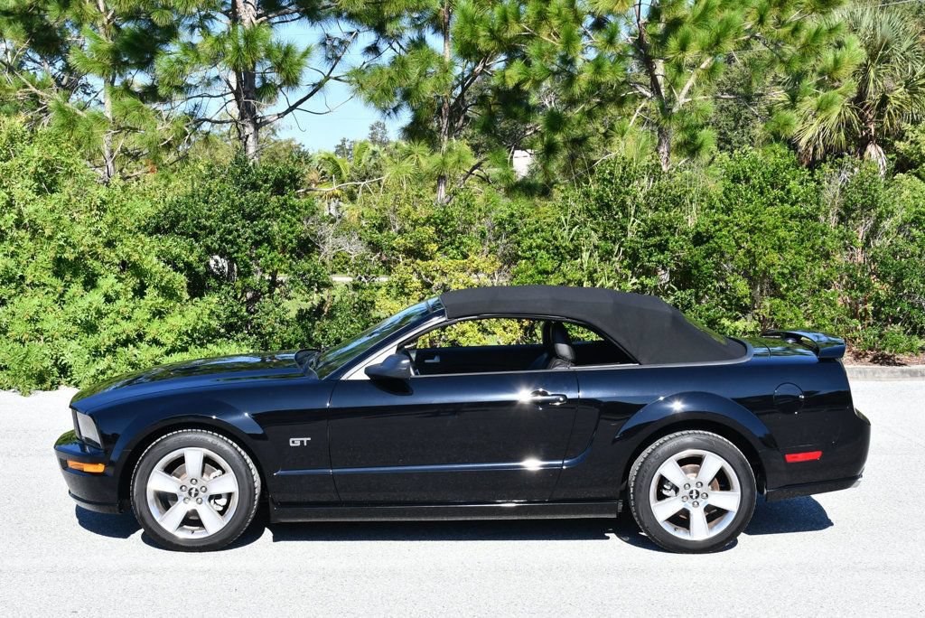 Used 2007 Ford Mustang GT RWD image 32