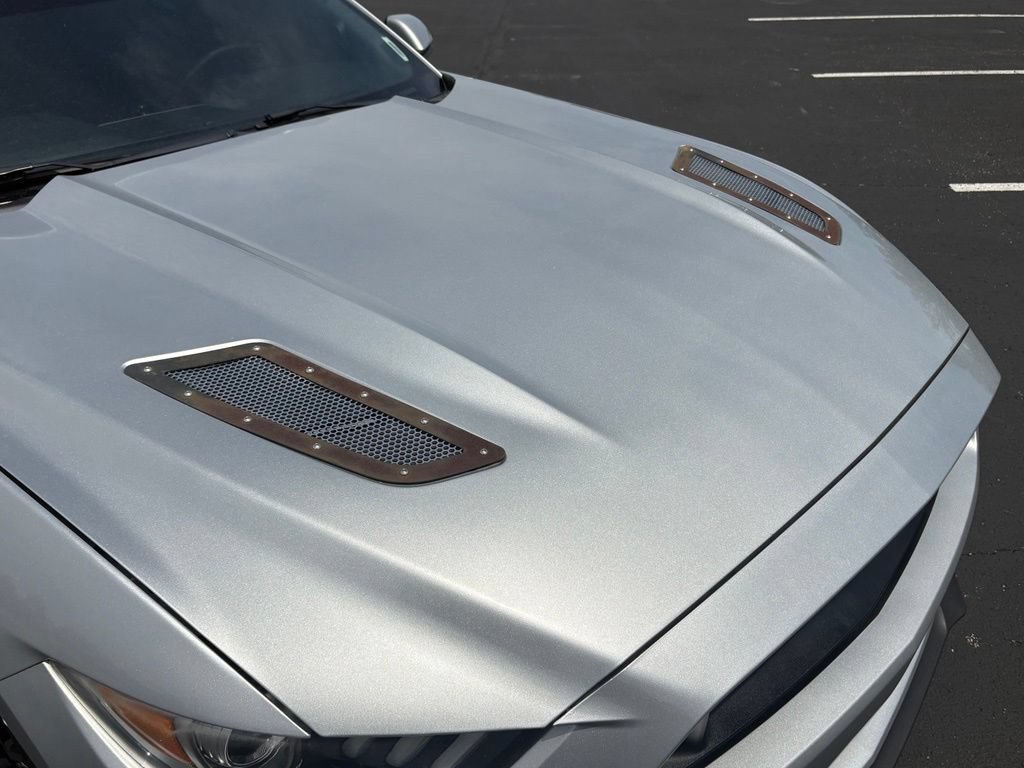 Used 2017 Ford Mustang GT w/ GT Performance Package RWD image 10