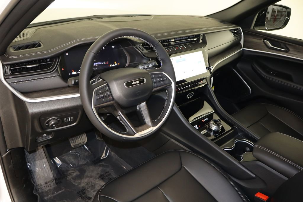 New 2026 Jeep Grand Cherokee Limited w/ Limited Altitude Package image 25