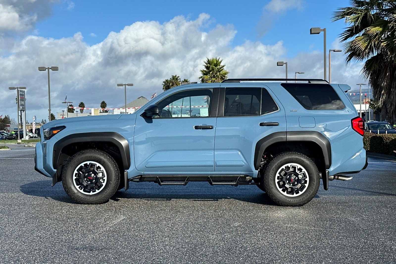 Used 2025 Toyota 4Runner SR5 image 7
