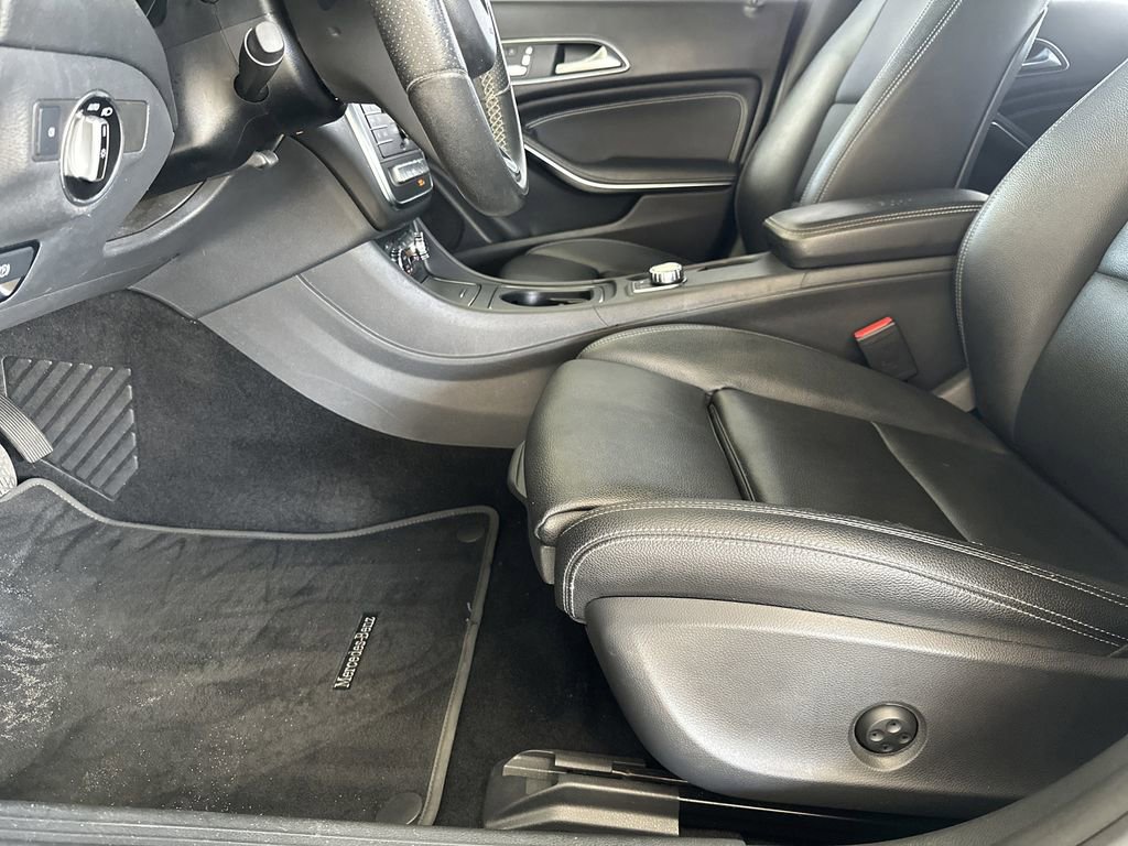 Used 2018 Mercedes-Benz CLA 250 image 13