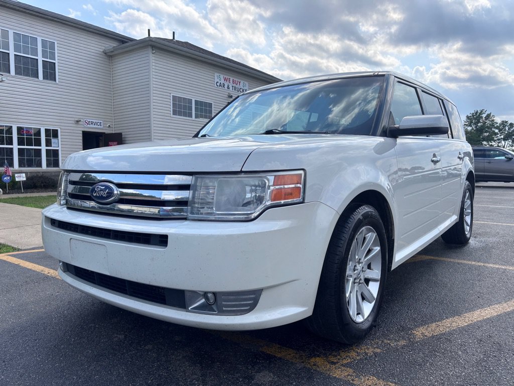 Used 2011 Ford Flex SEL AWD/4WD image 2