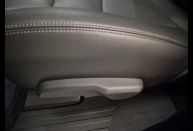 Certified 2025 Cadillac XT6 Premium Luxury image 24