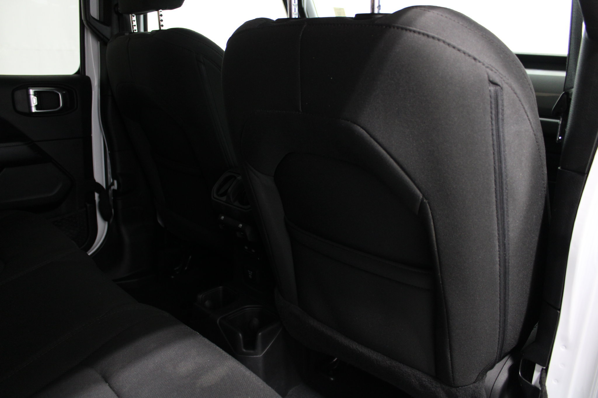 Used 2023 Jeep Wrangler Unlimited Sahara w/ Cold Weather Group AWD/4WD image 20