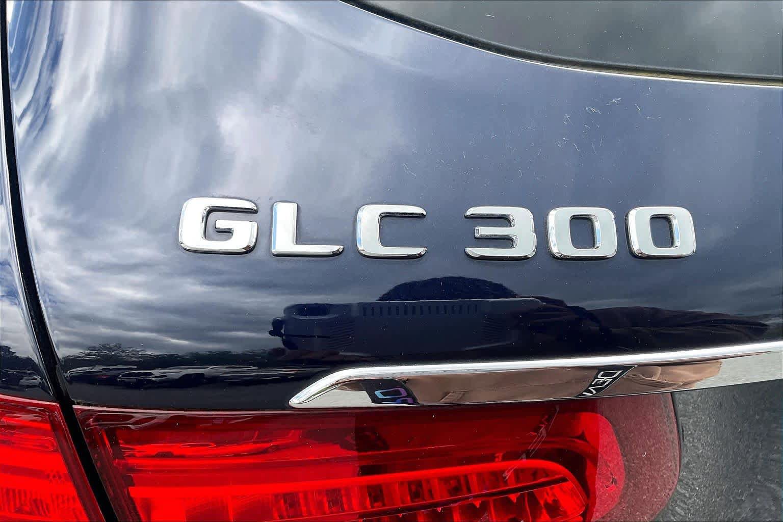 Used 2019 Mercedes-Benz GLC 300 4MATIC image 31