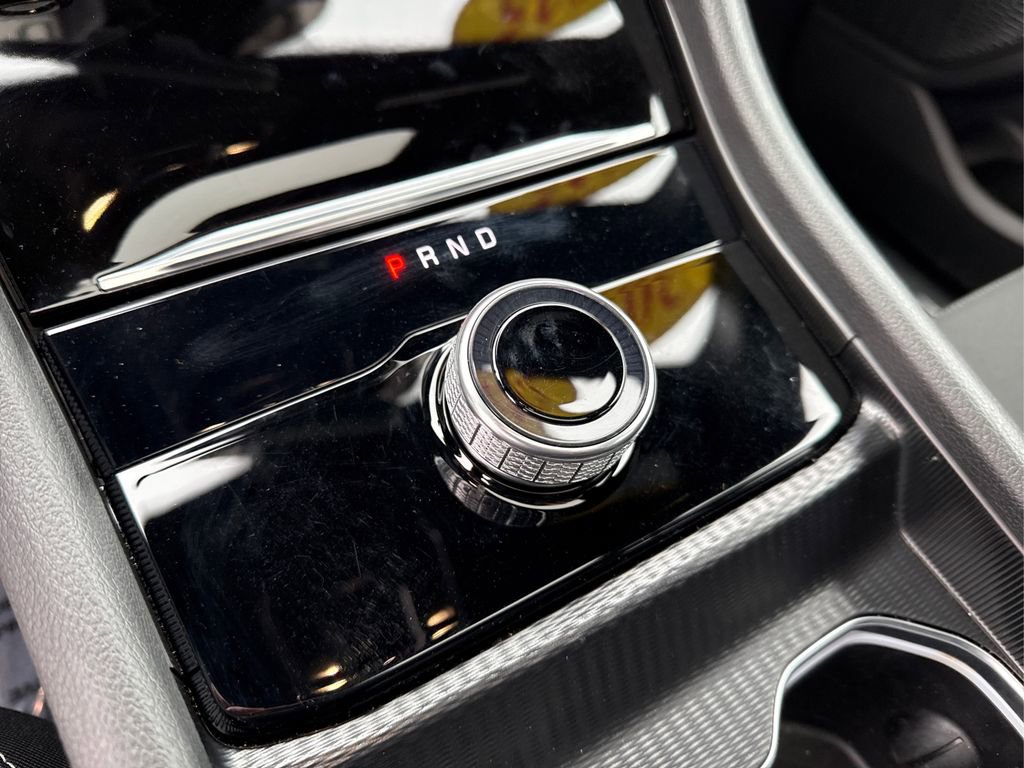 Used 2025 Jeep Grand Cherokee L Laredo w/ Luxury Tech Group I image 36