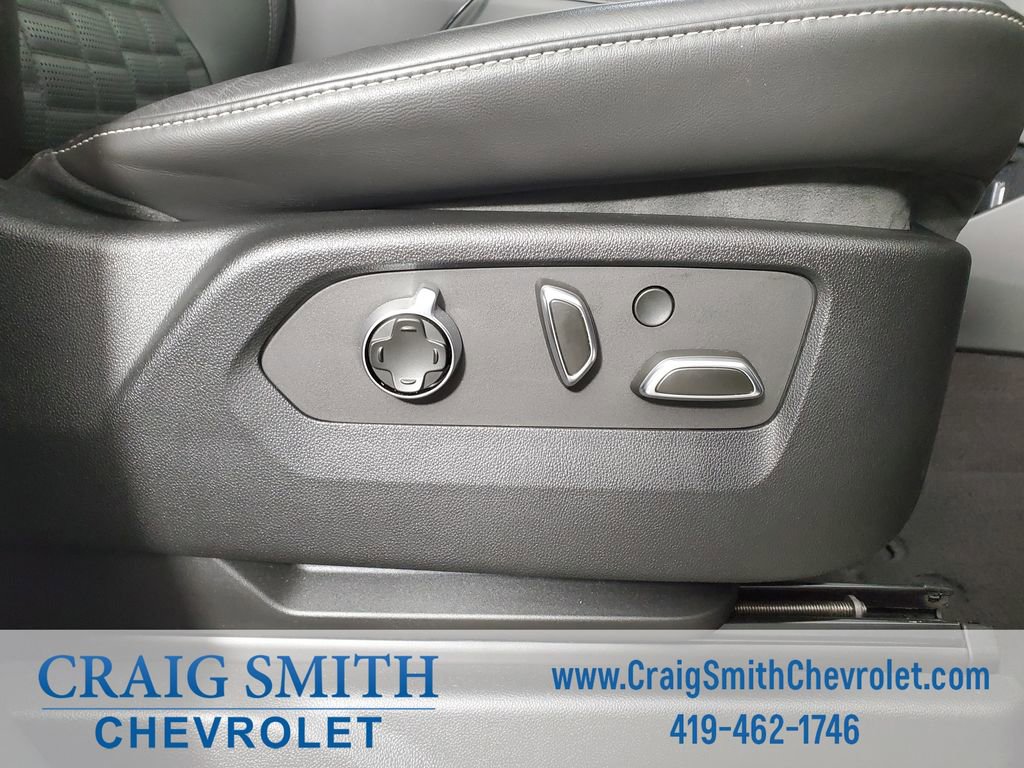 Used 2022 Cadillac Escalade Sport Platinum w/ Heavy-Duty Trailer Package AWD/4WD image 26