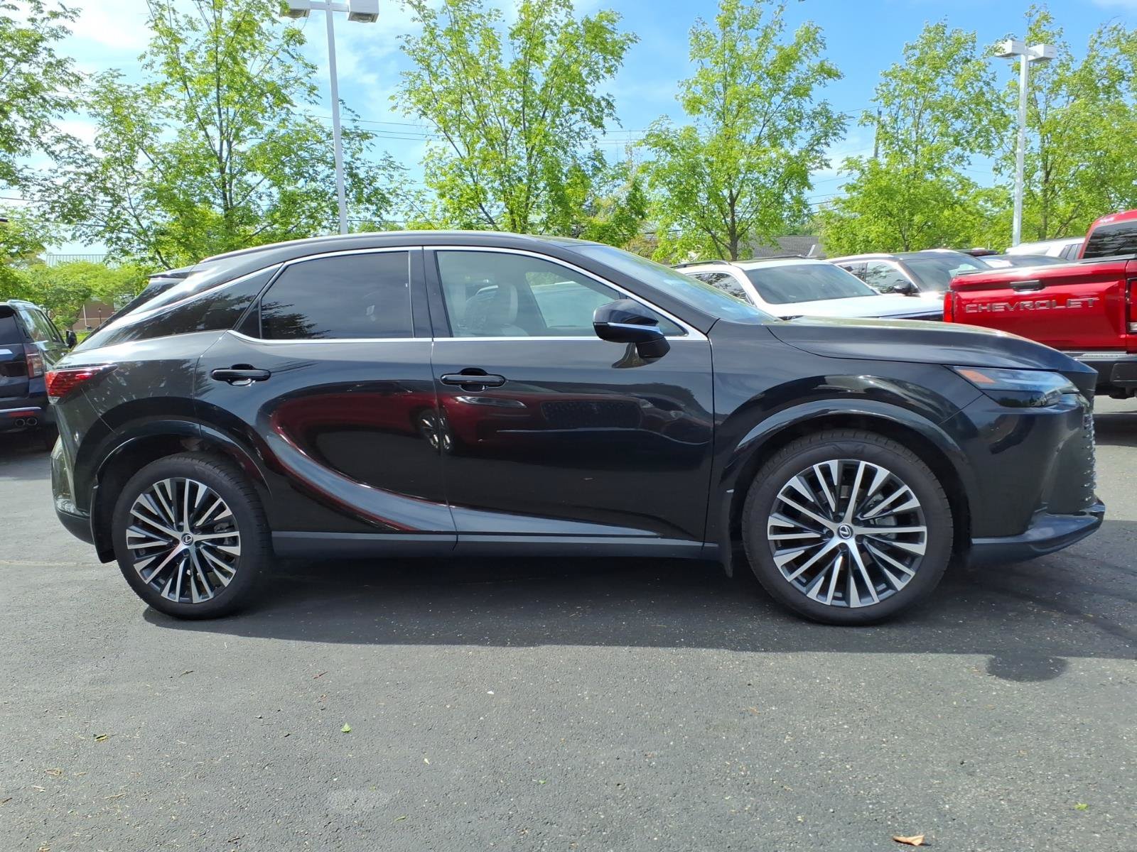Used 2023 Lexus RX 350 Premium Plus w/ Accessory Package AWD/4WD image 8