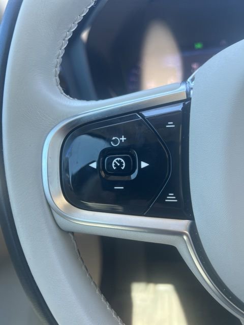 Used 2025 Volvo S60 B5 Plus w/ Climate Package image 12