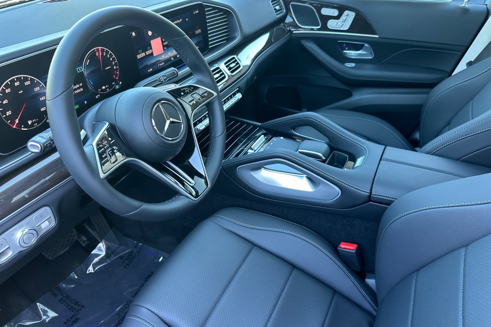 New 2026 Mercedes-Benz GLE 450e 4MATIC image 4