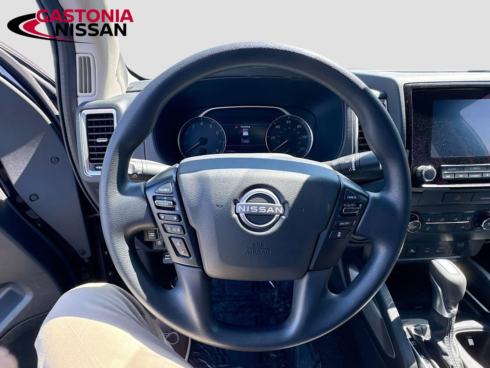 Used 2022 Nissan Frontier SV w/ Technology Package image 14