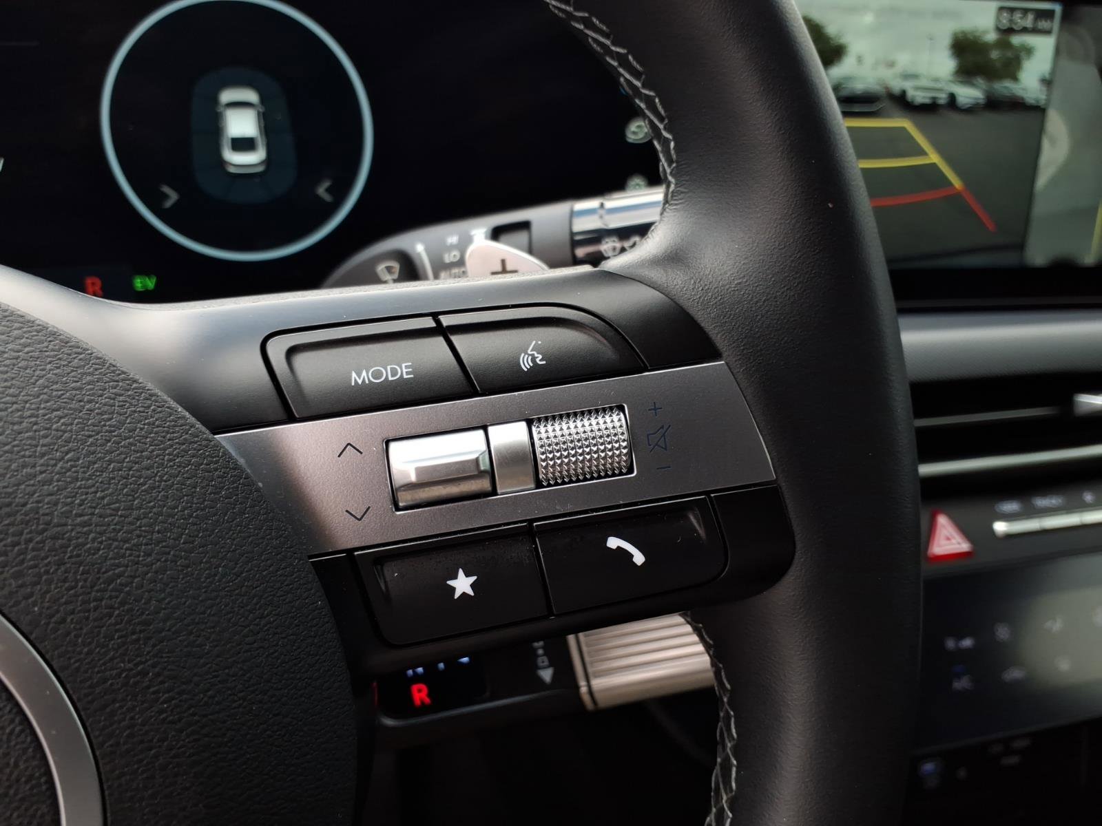 Certified 2025 Hyundai Sonata Limited FWD image 25