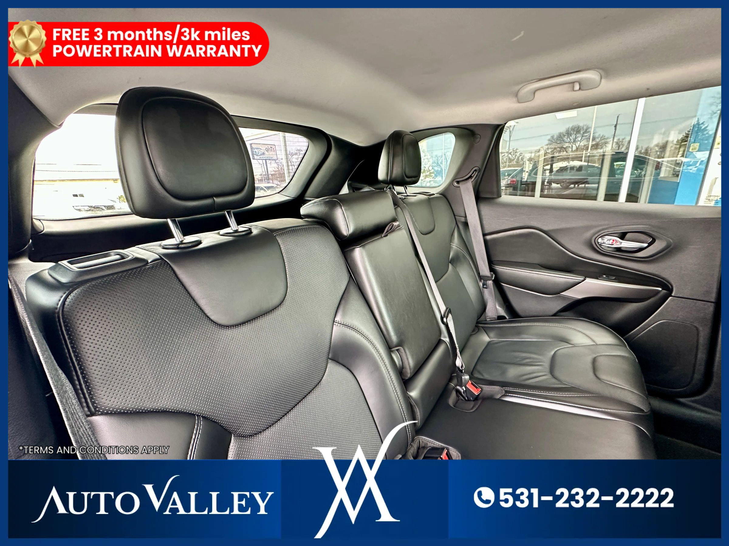 Used 2019 Jeep Cherokee Limited image 27