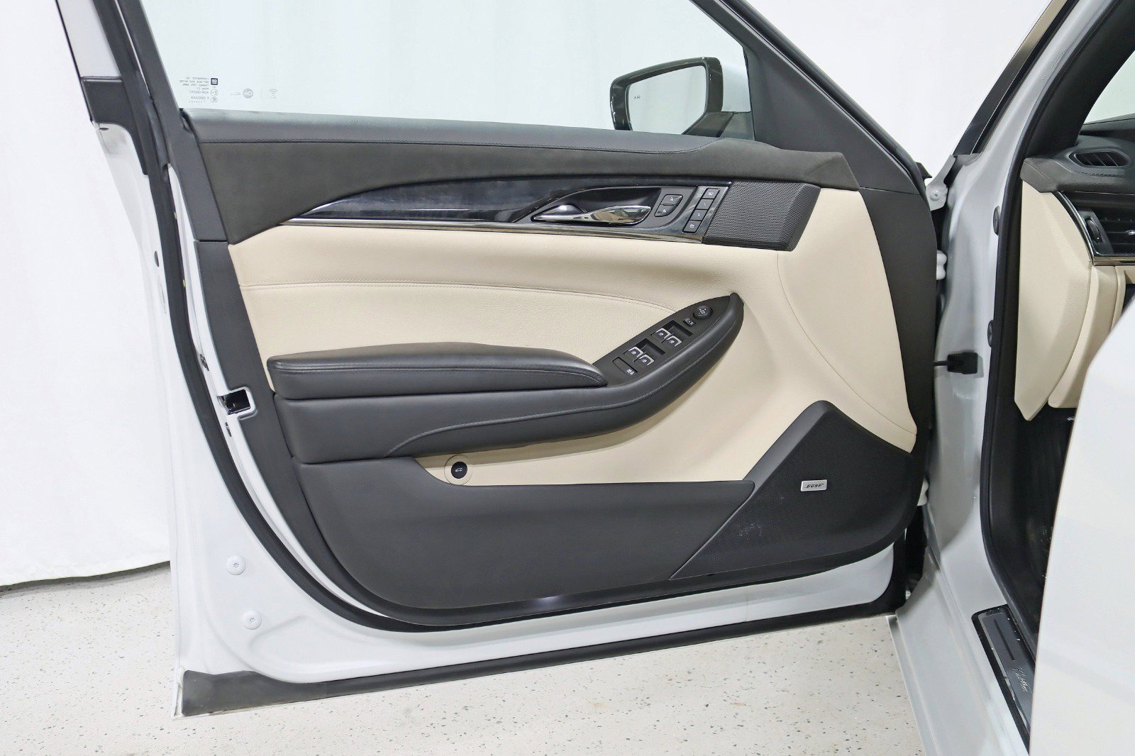 Used 2018 Cadillac CTS Luxury image 30
