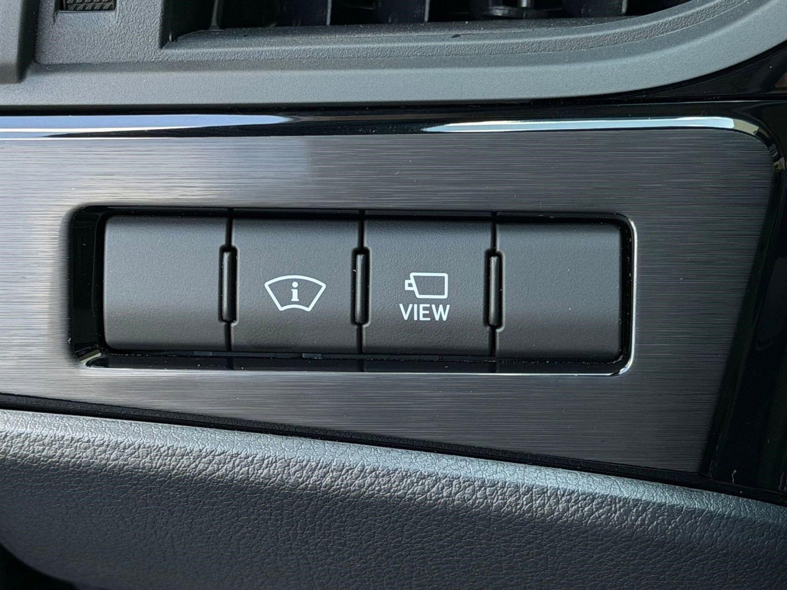 Certified 2025 Lexus ES 300h Ultra Luxury w/ Accessory Package (Z1) FWD image 39