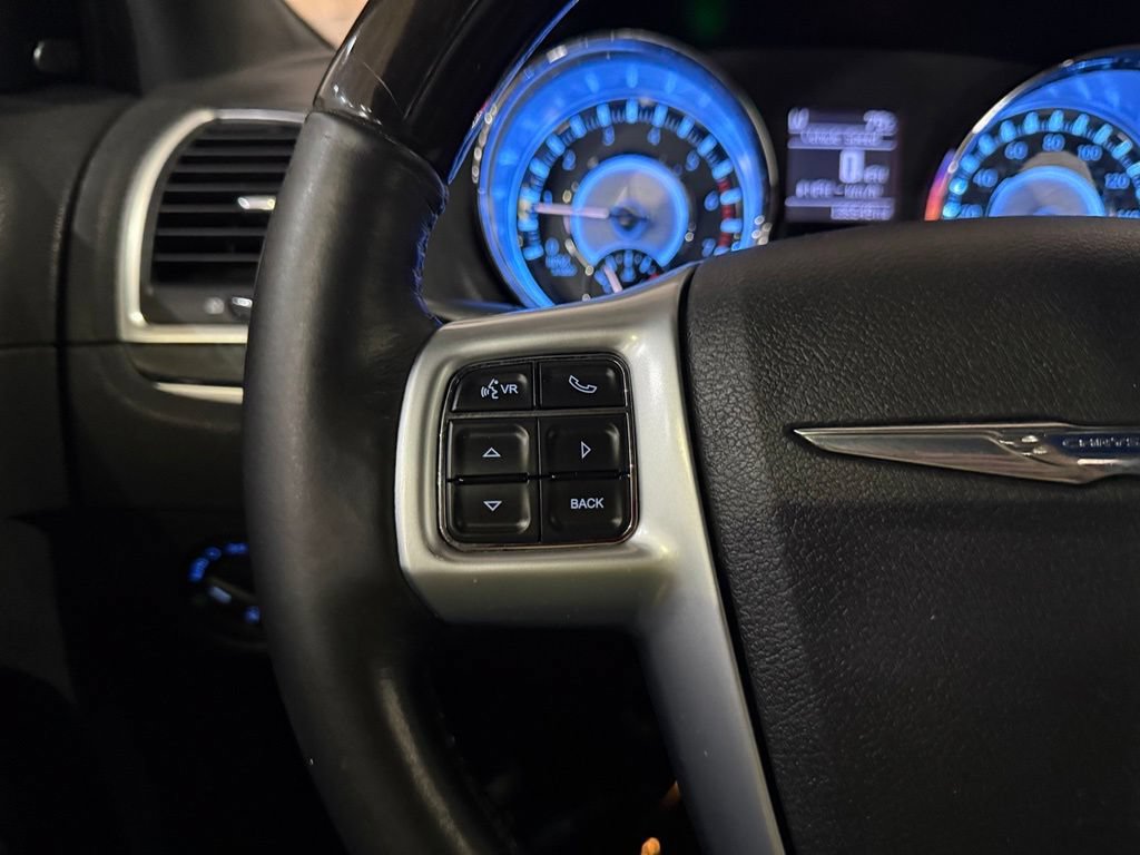 Used 2011 Chrysler 300 C w/ Sound Group RWD image 14
