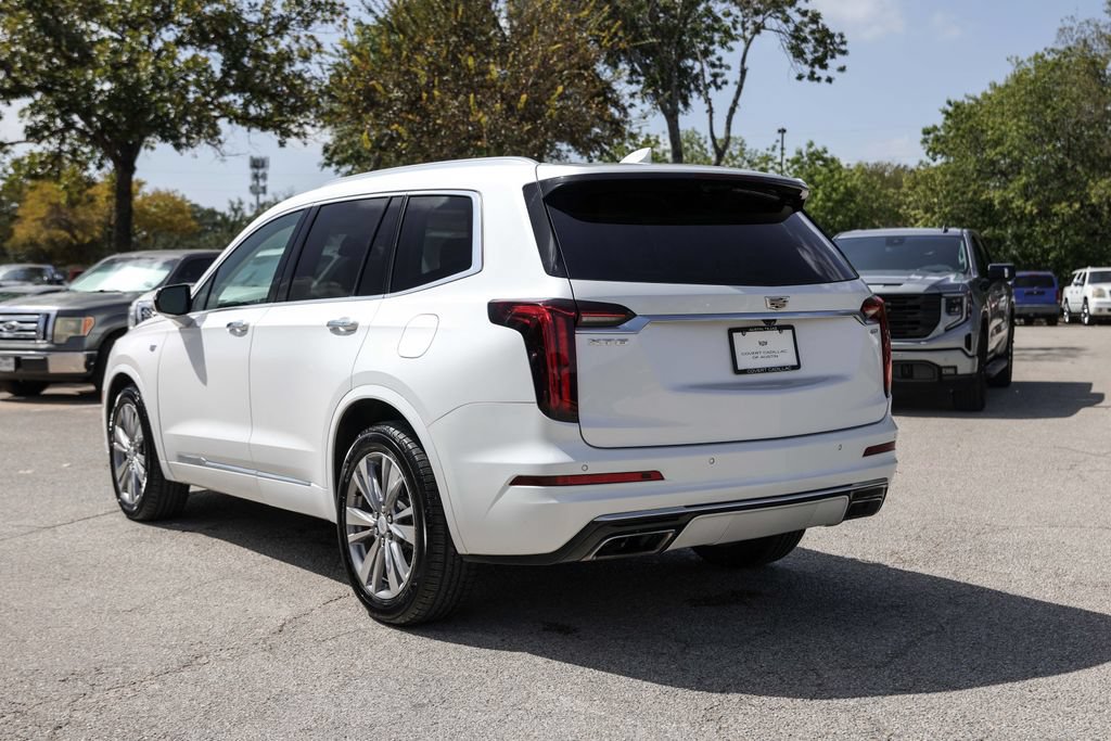 Used 2023 Cadillac XT6 Premium Luxury FWD image 3