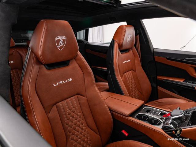 Used 2024 Lamborghini Urus S AWD/4WD image 37