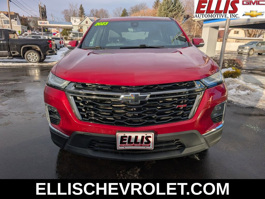 Certified 2023 Chevrolet Traverse RS w/ LPO, Floor Liner Package image 1
