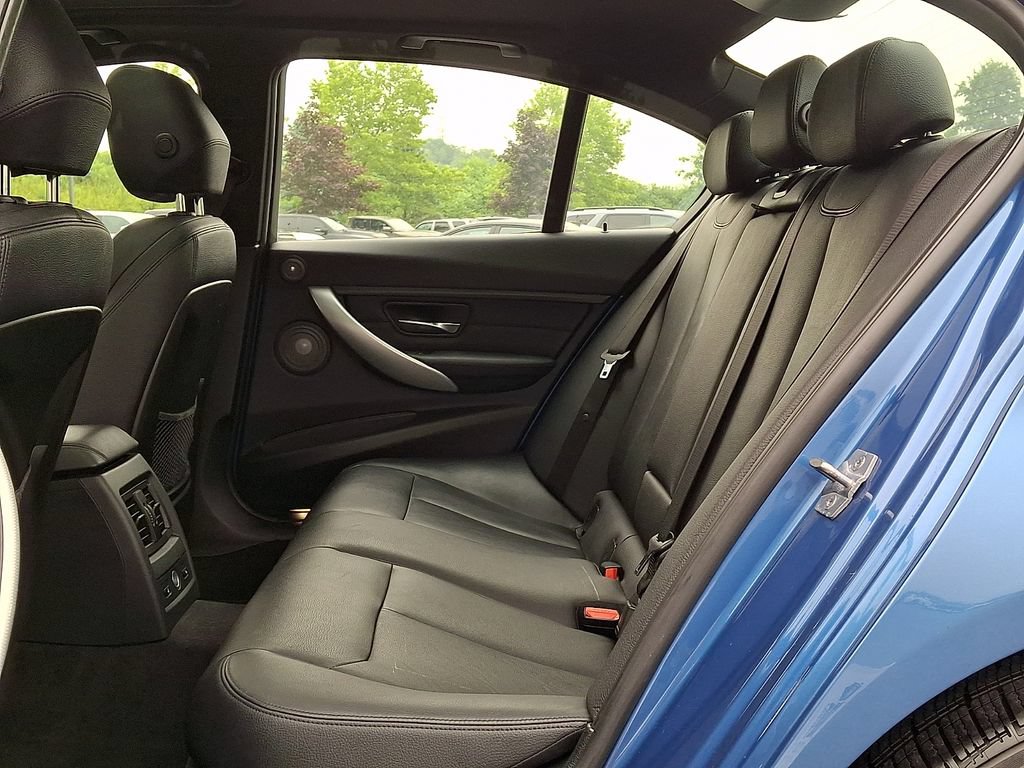 Used 2014 BMW 328i xDrive Sedan AWD/4WD image 13