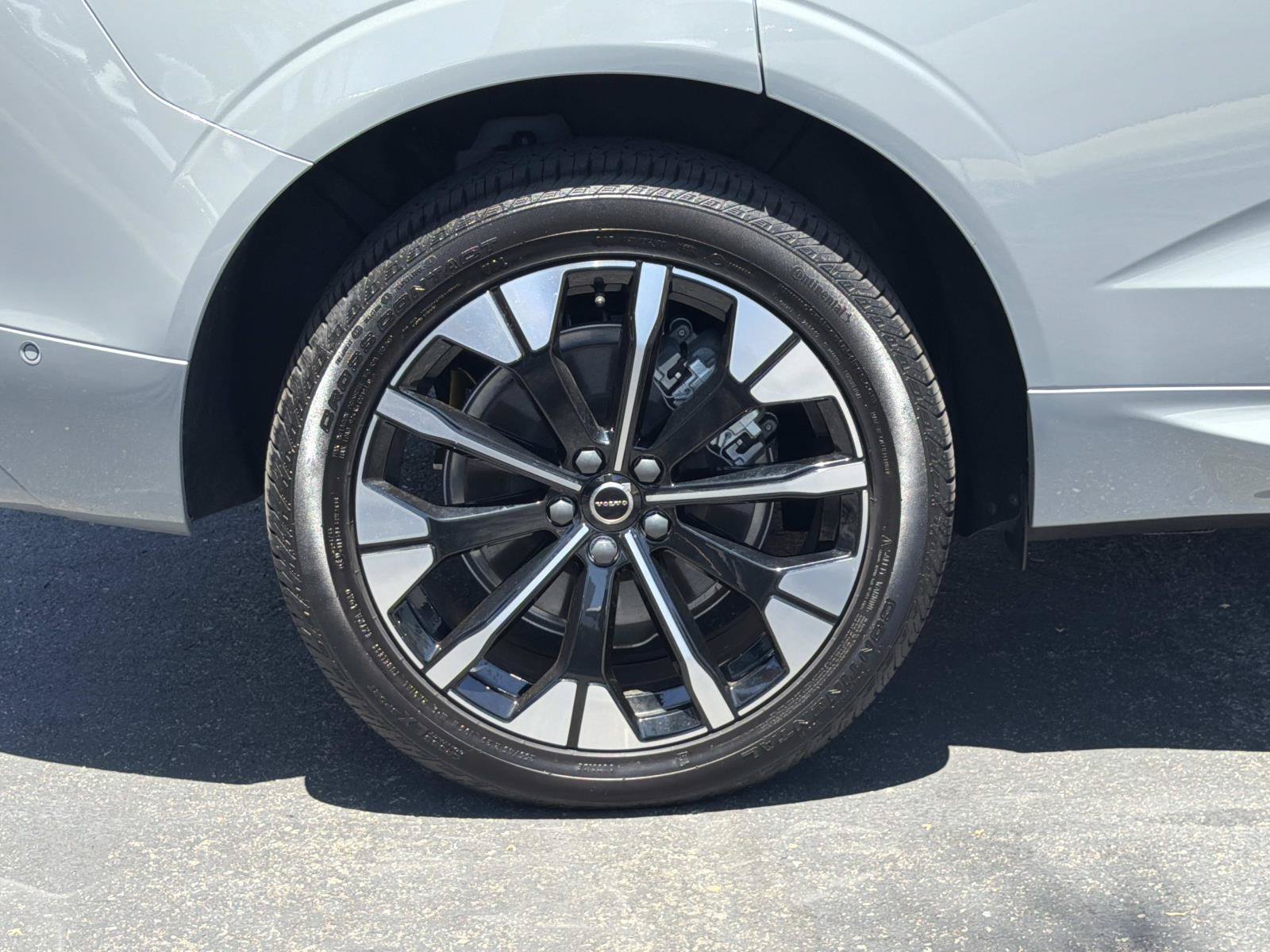 Used 2026 Volvo XC60 T8 Plus w/ Protection Package Premier AWD/4WD image 27