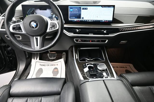 Used 2025 BMW X7 M60i AWD/4WD image 15
