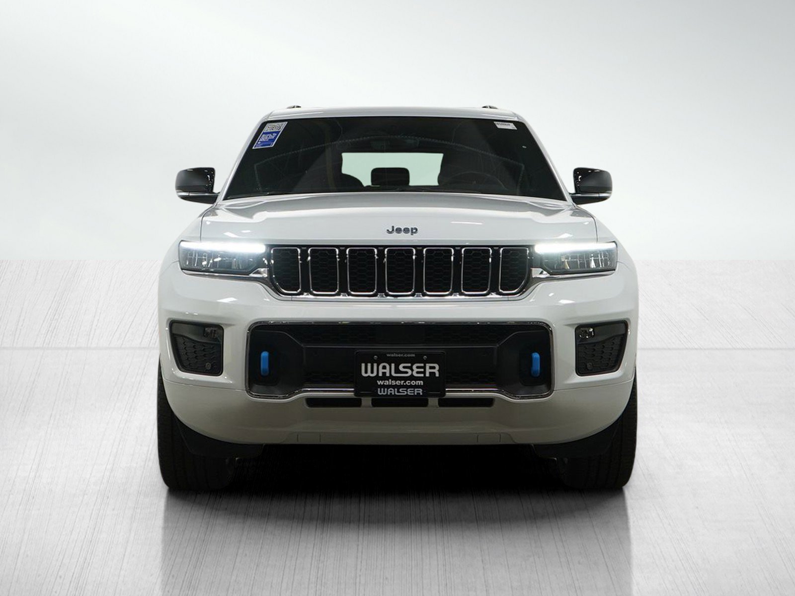 Used 2023 Jeep Grand Cherokee Overland image 8