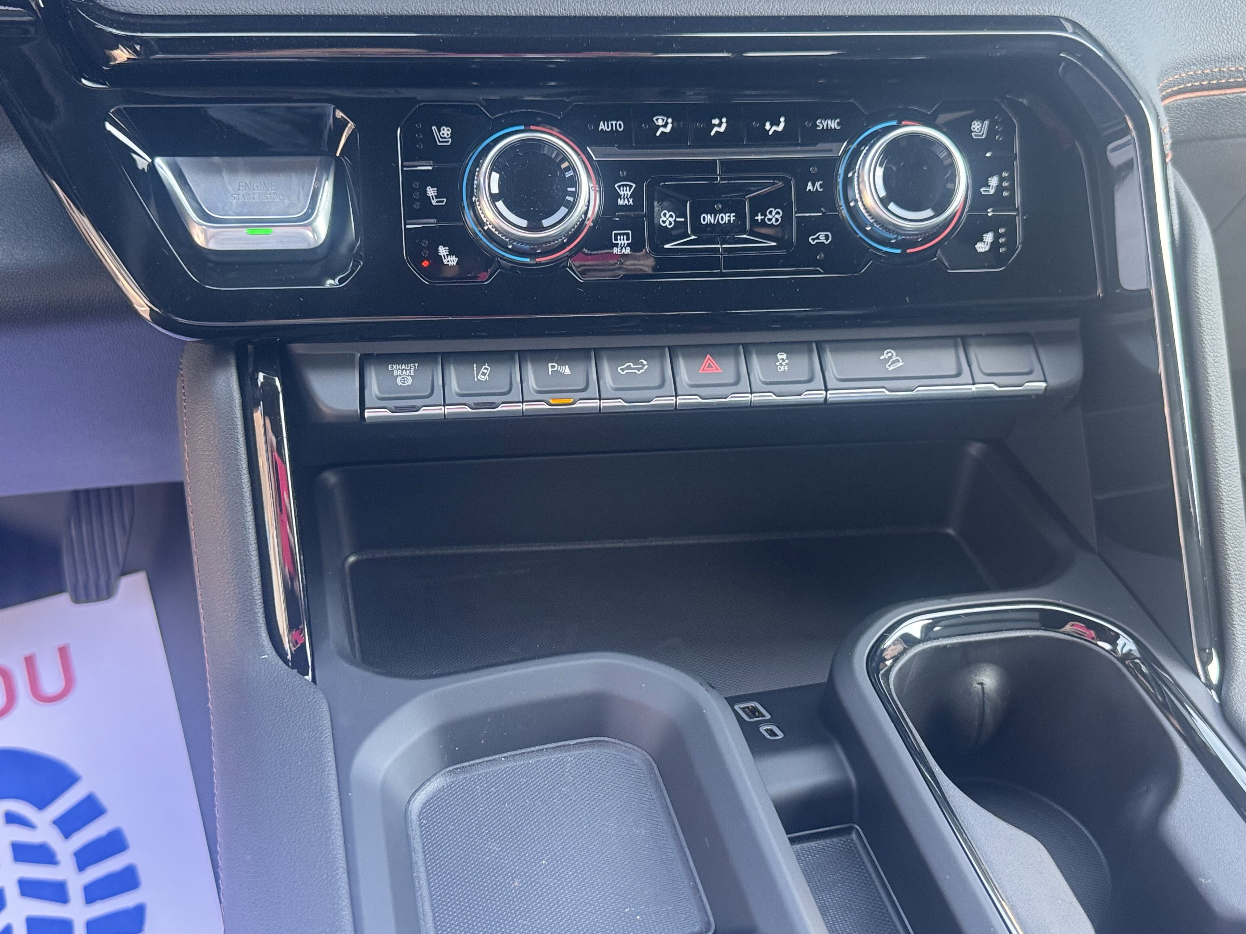 New 2026 GMC Sierra 2500 AT4 w/ AT4 Premium Plus Package image 18