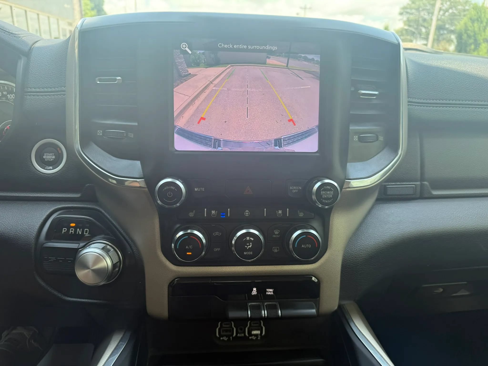 Used 2021 RAM 1500 Laramie RWD image 12