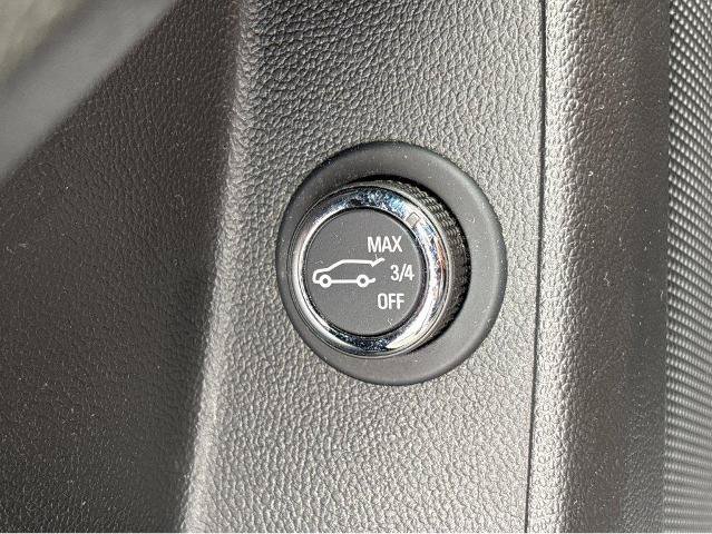 Used 2023 Chevrolet Traverse LT FWD image 31