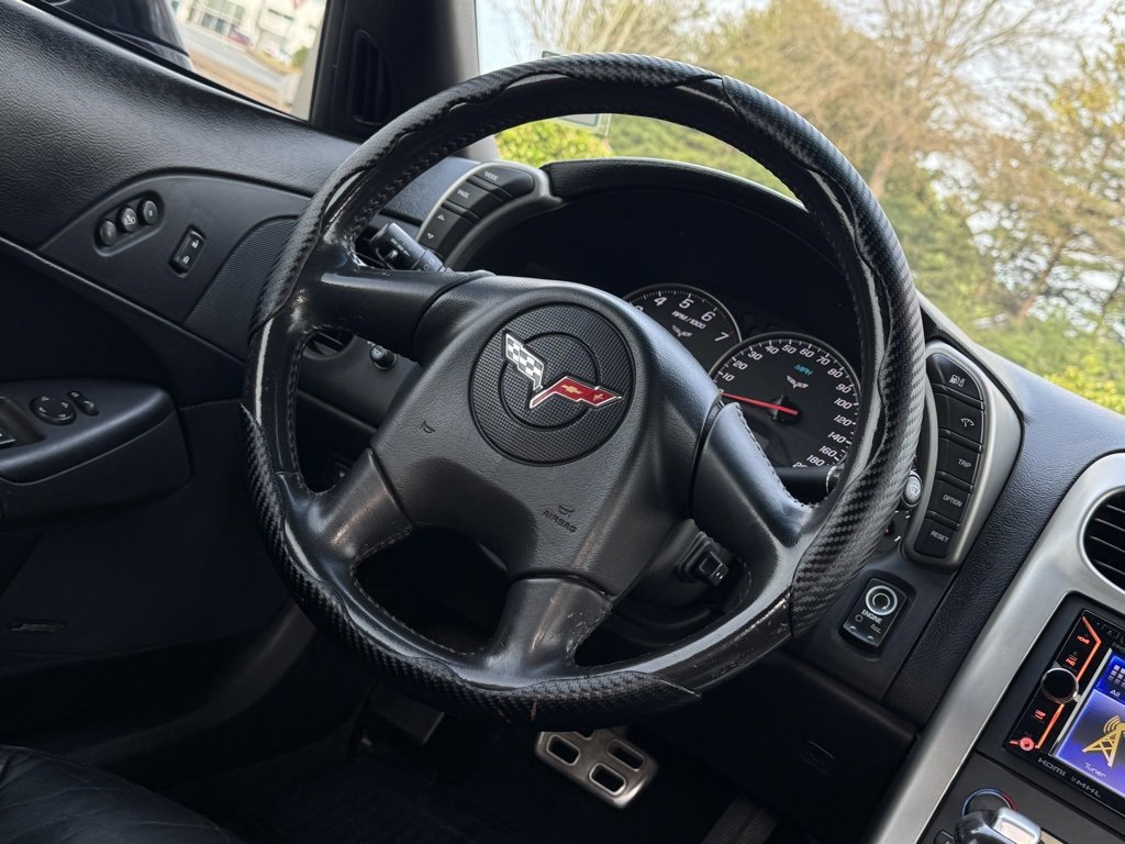 Used 2005 Chevrolet Corvette Coupe w/ Preferred Equipment Group image 17