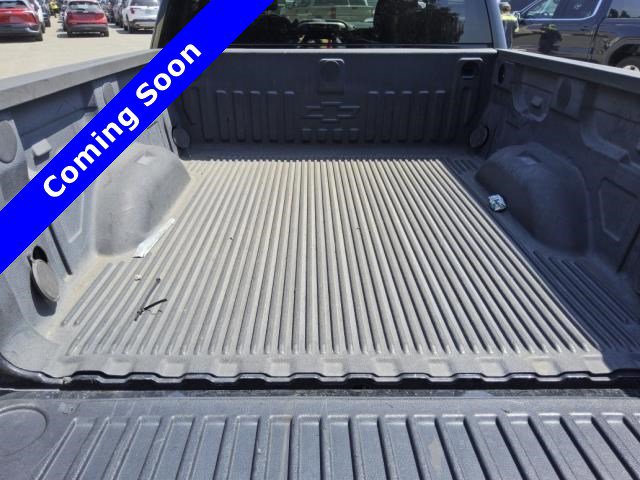 Used 2017 Chevrolet Silverado 1500 LT w/ All Star Edition RWD image 9