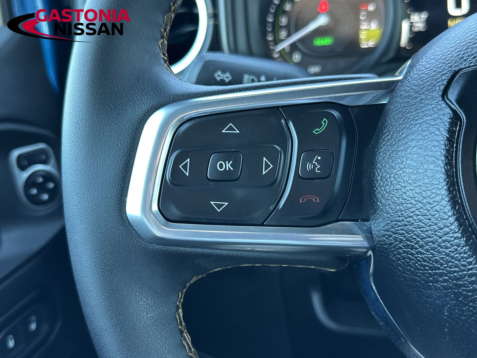 Used 2024 Jeep Wrangler Unlimited Sahara w/ Technology Group image 14