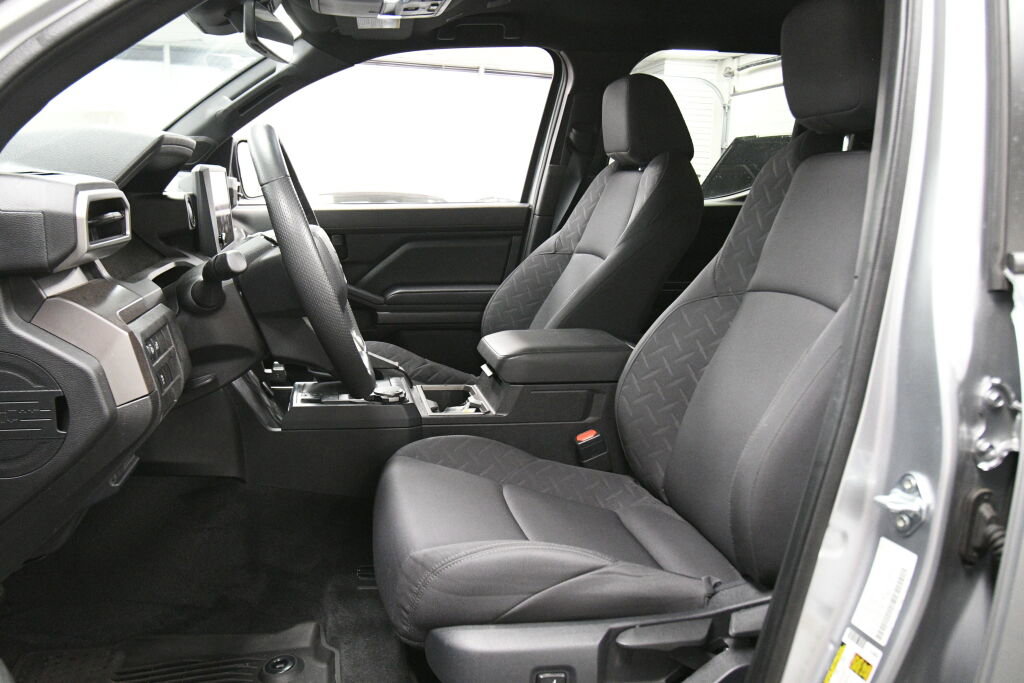 Used 2024 Toyota Tacoma SR5 image 9