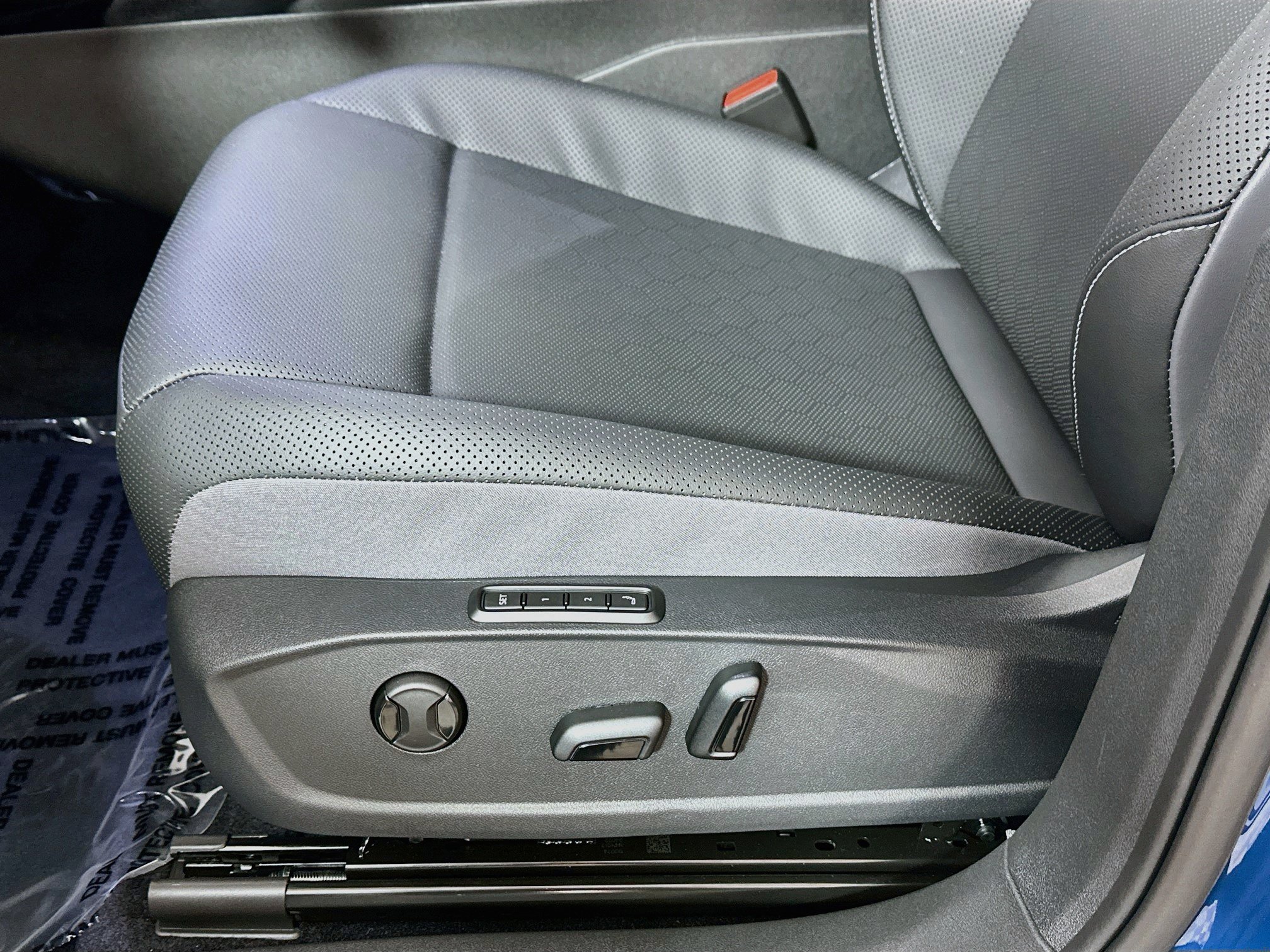 Used 2025 Volkswagen ID.4 Pro S AWD/4WD image 19