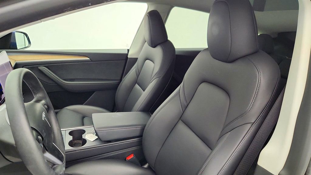 Used 2024 Tesla Model Y Long Range image 23