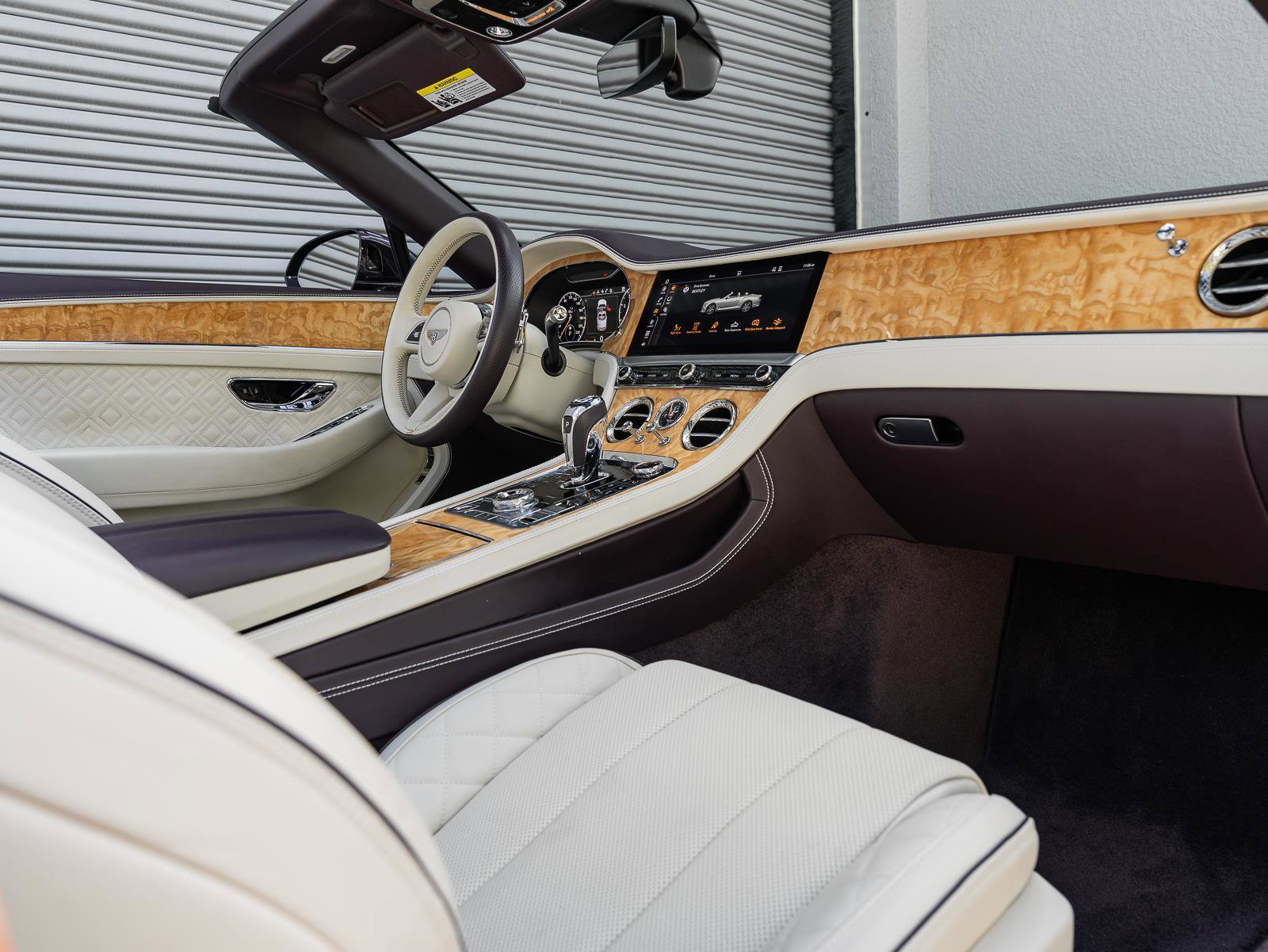 Used 2022 Bentley Continental GT Mulliner AWD/4WD image 2