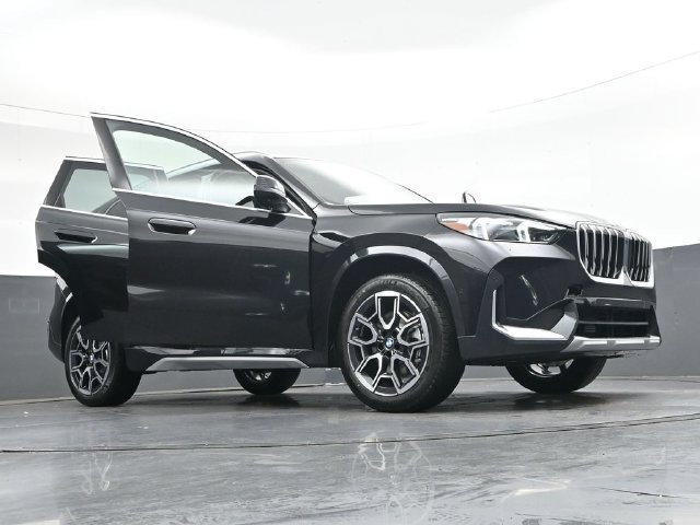 New 2027 BMW X1 xDrive28i w/ Convenience Package AWD/4WD image 45