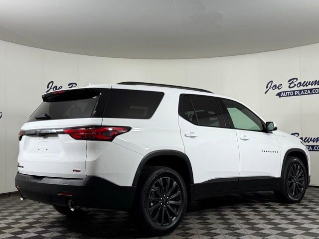 Used 2023 Chevrolet Traverse RS image 8