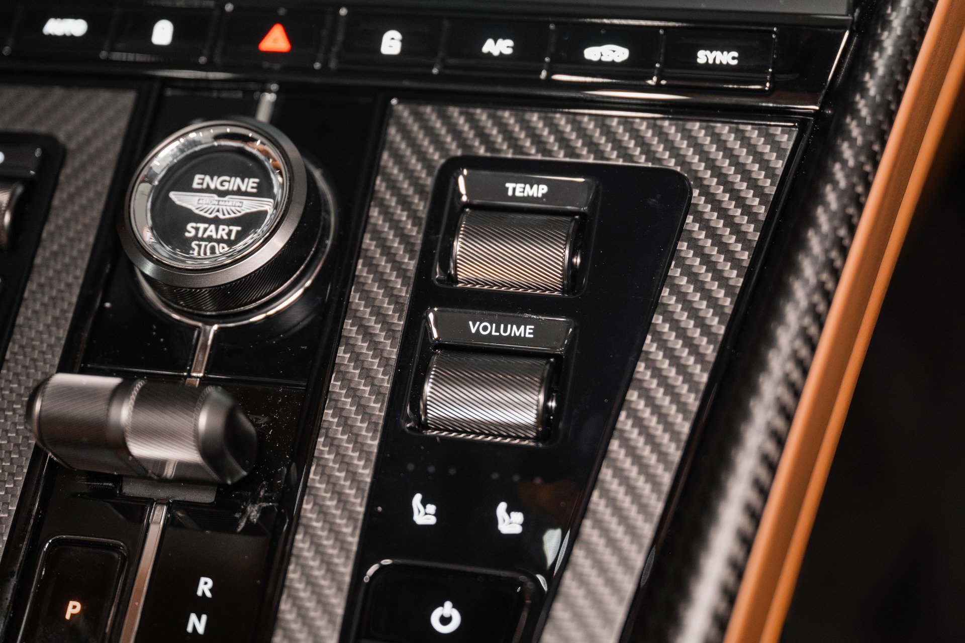 New 2026 Aston Martin DB12 Volante image 30