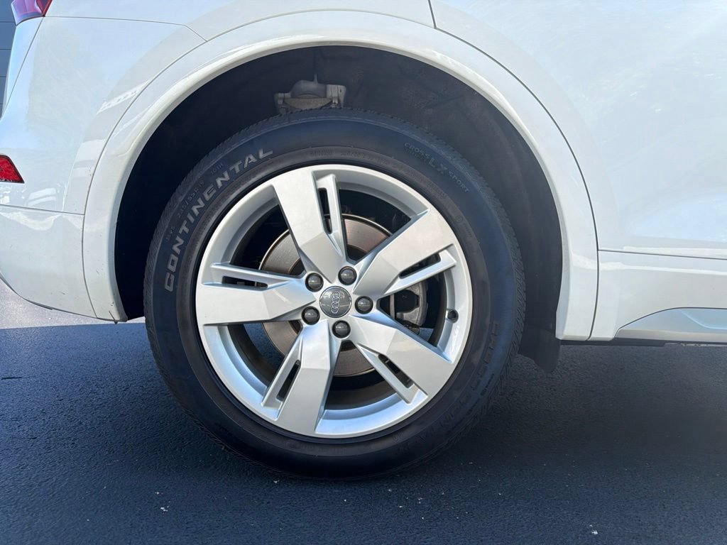 Used 2019 Audi Q5 2.0T Premium Plus w/ Premium Plus Package AWD/4WD image 13