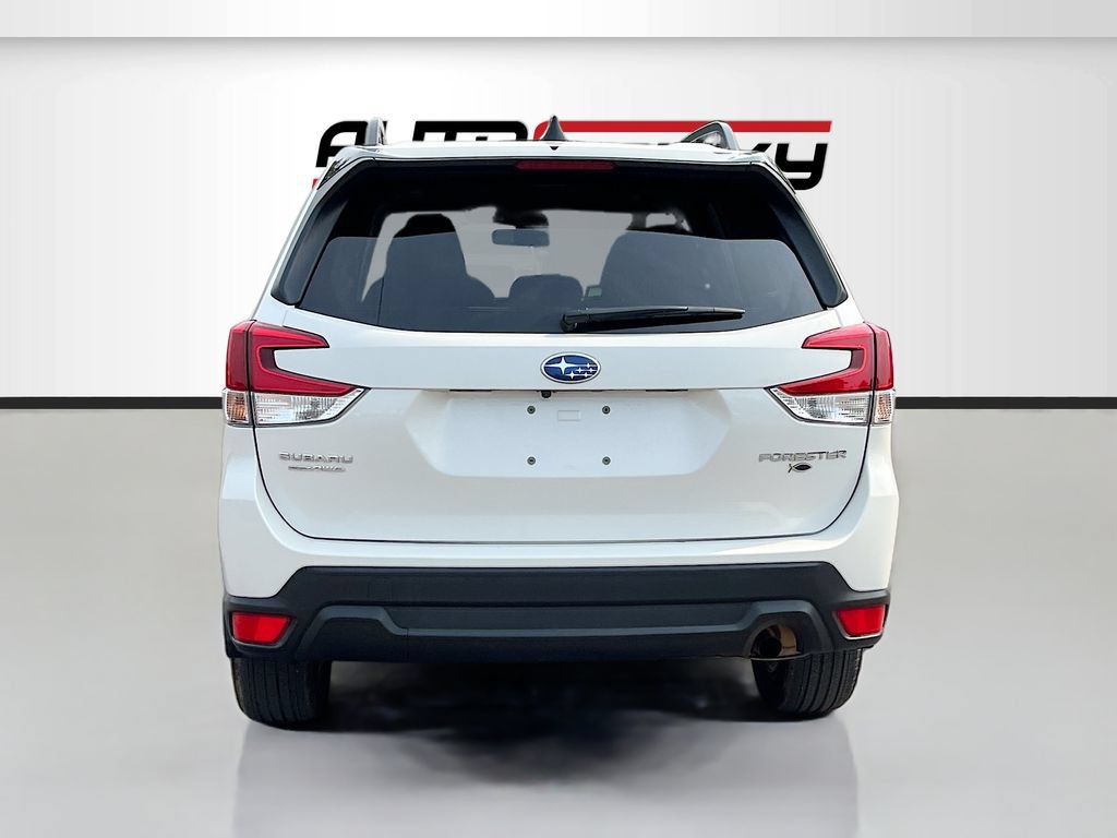Used 2024 Subaru Forester Premium AWD/4WD image 6