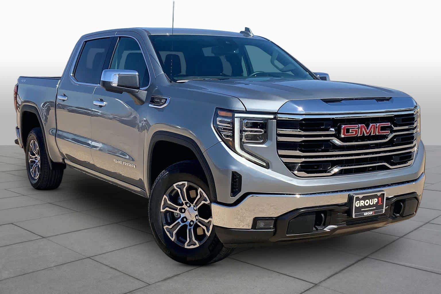 Used 2026 GMC Sierra 1500 SLT AWD/4WD image 2